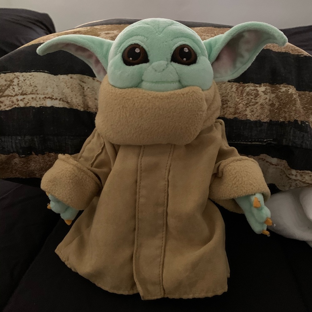 Plush baby Yoda